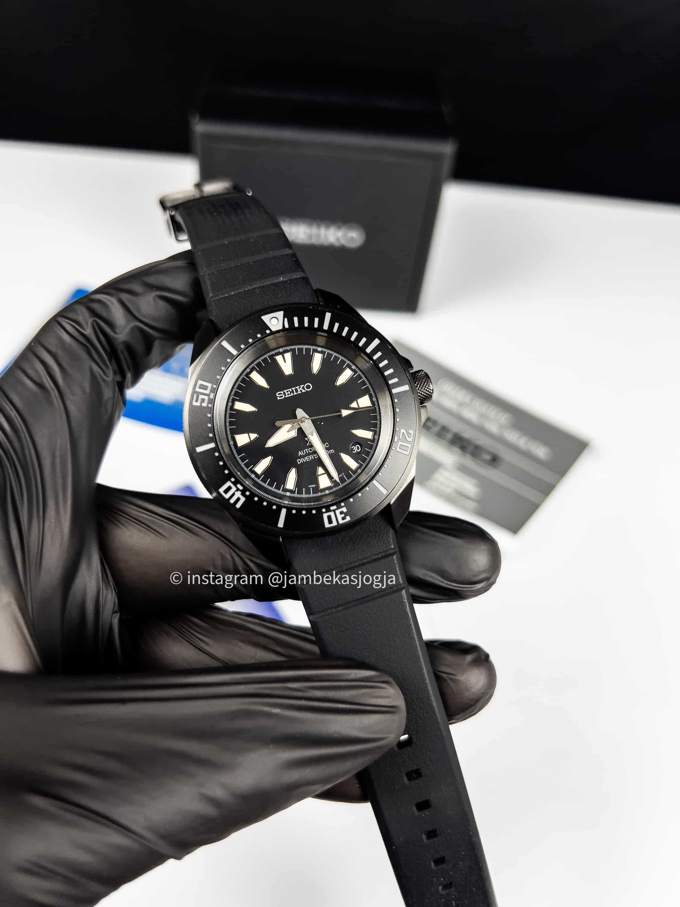 (SKU 39) Seiko Prospex SRPL15K1 Diver Samurai Shog-Urai Black Dial Black Silicone Strap