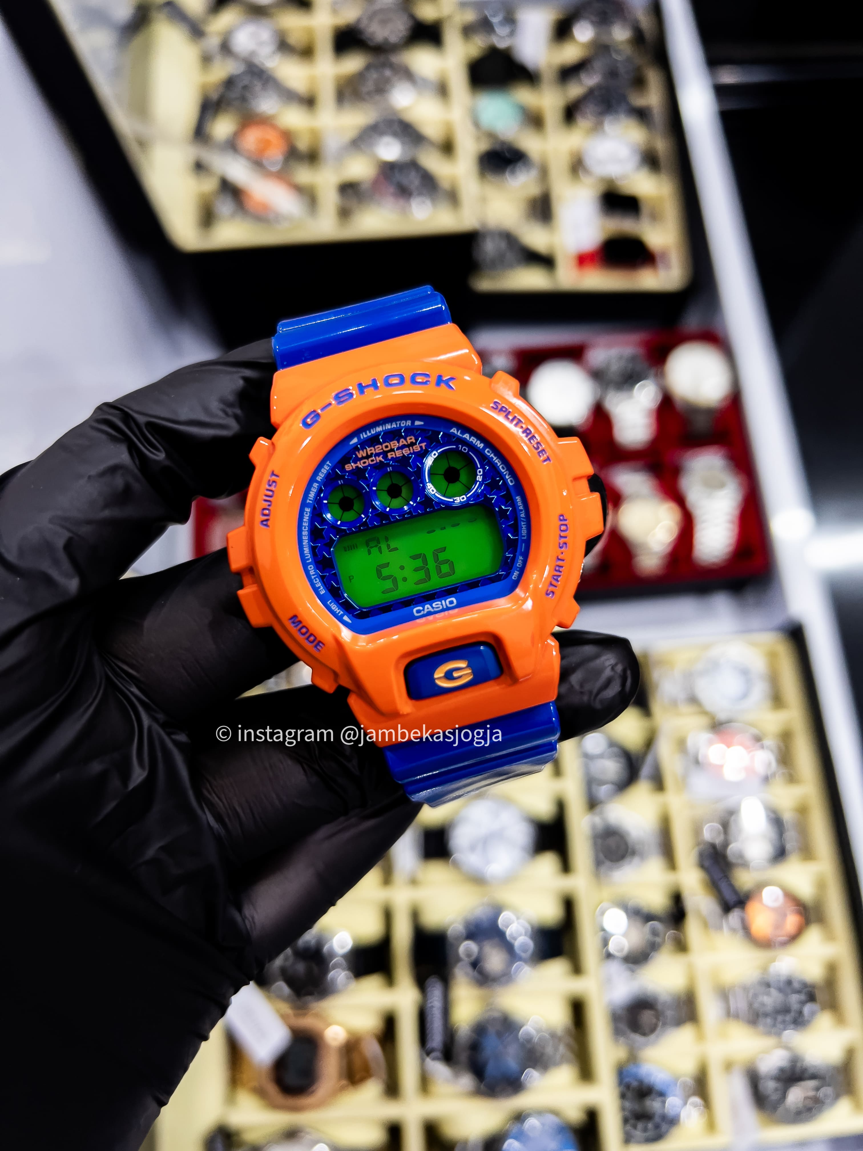(SKU 33) Casio Pria G-Shock DW-6900 Orange & Blue Digital