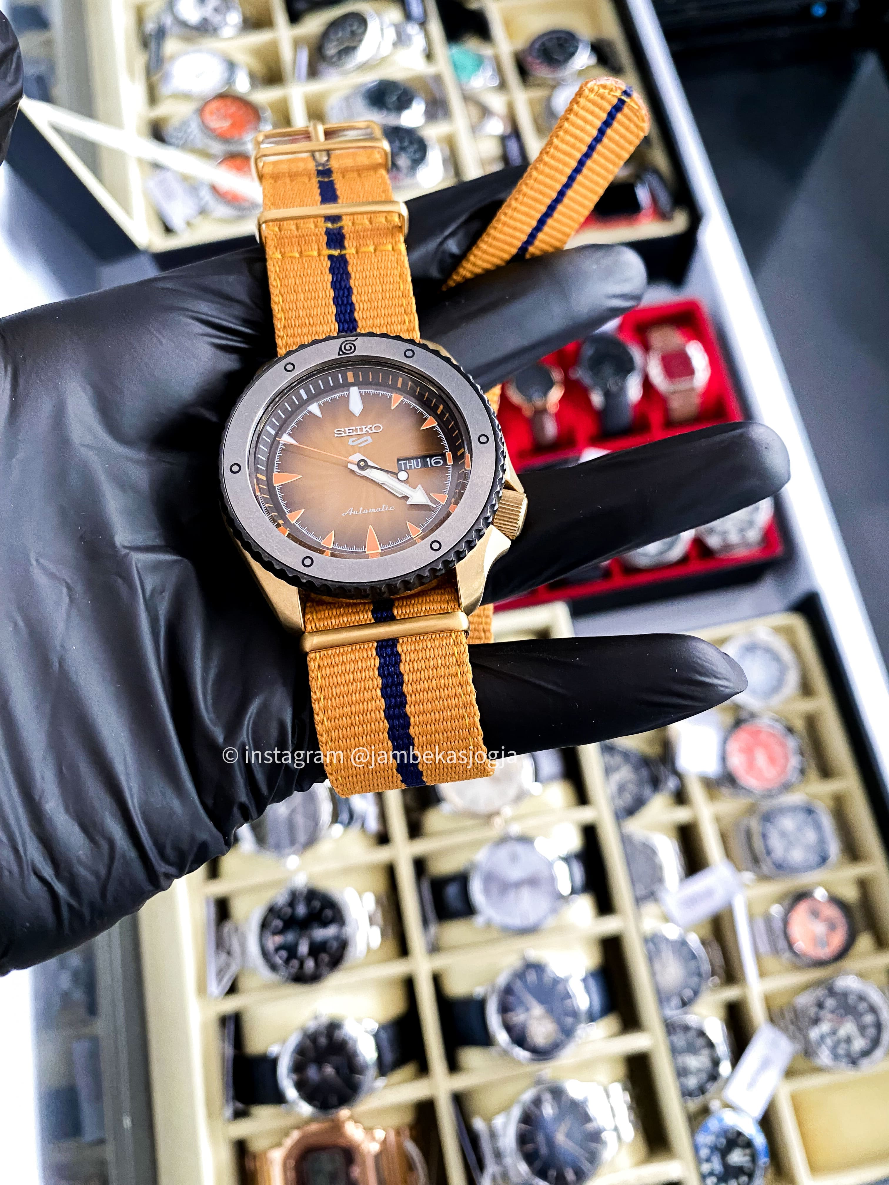 (SKU 55) Seiko 5 Sports SRPF70K1 Naruto & Boruto Naruto Uzumaki Model Dual Tone Nylon Strap Limited Edition
