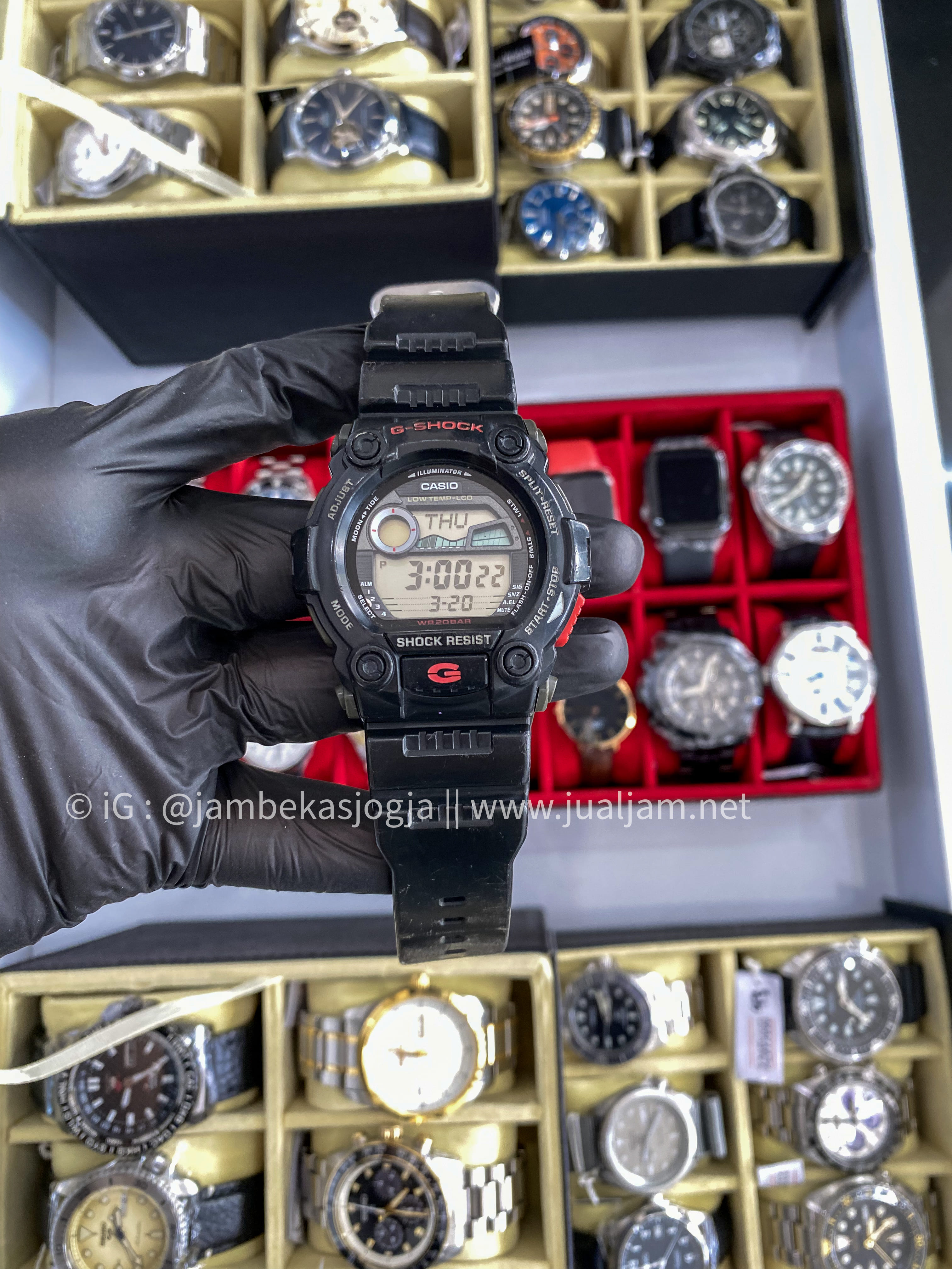 (SKU 169) Casio G-Shock G-Rescue G-7900-1DR Digital Dial Black Resin Band