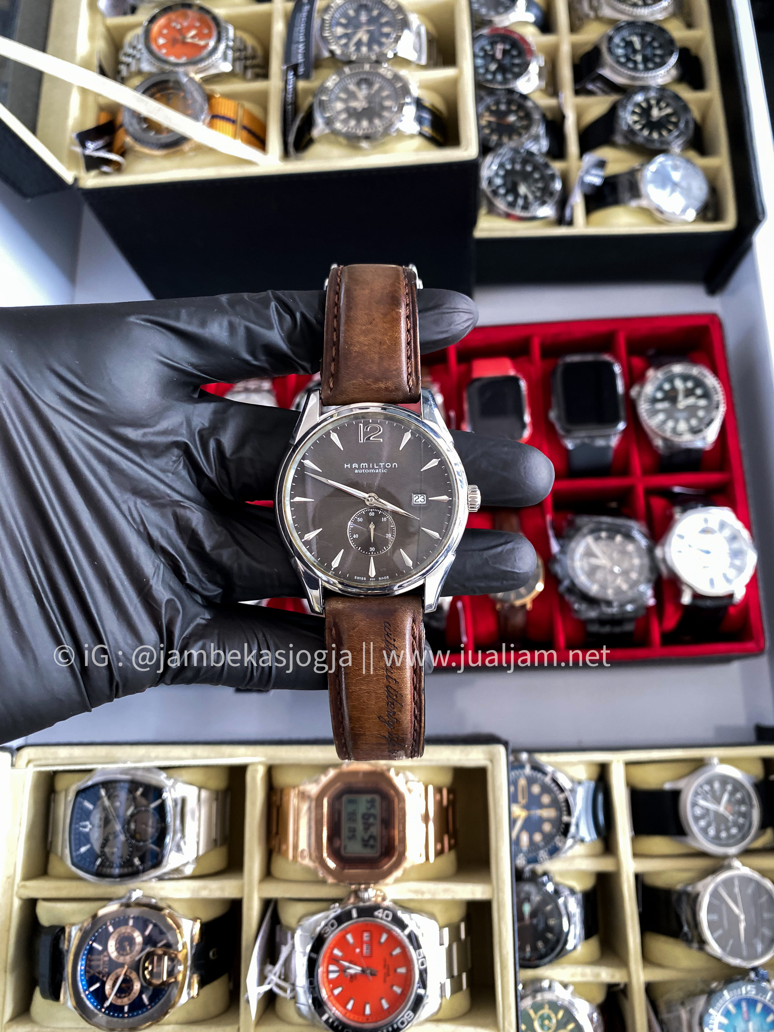 ( SKU 175) Hamilton H38655515 Jazzmaster Small Second Automatico Dial black leather strap brown