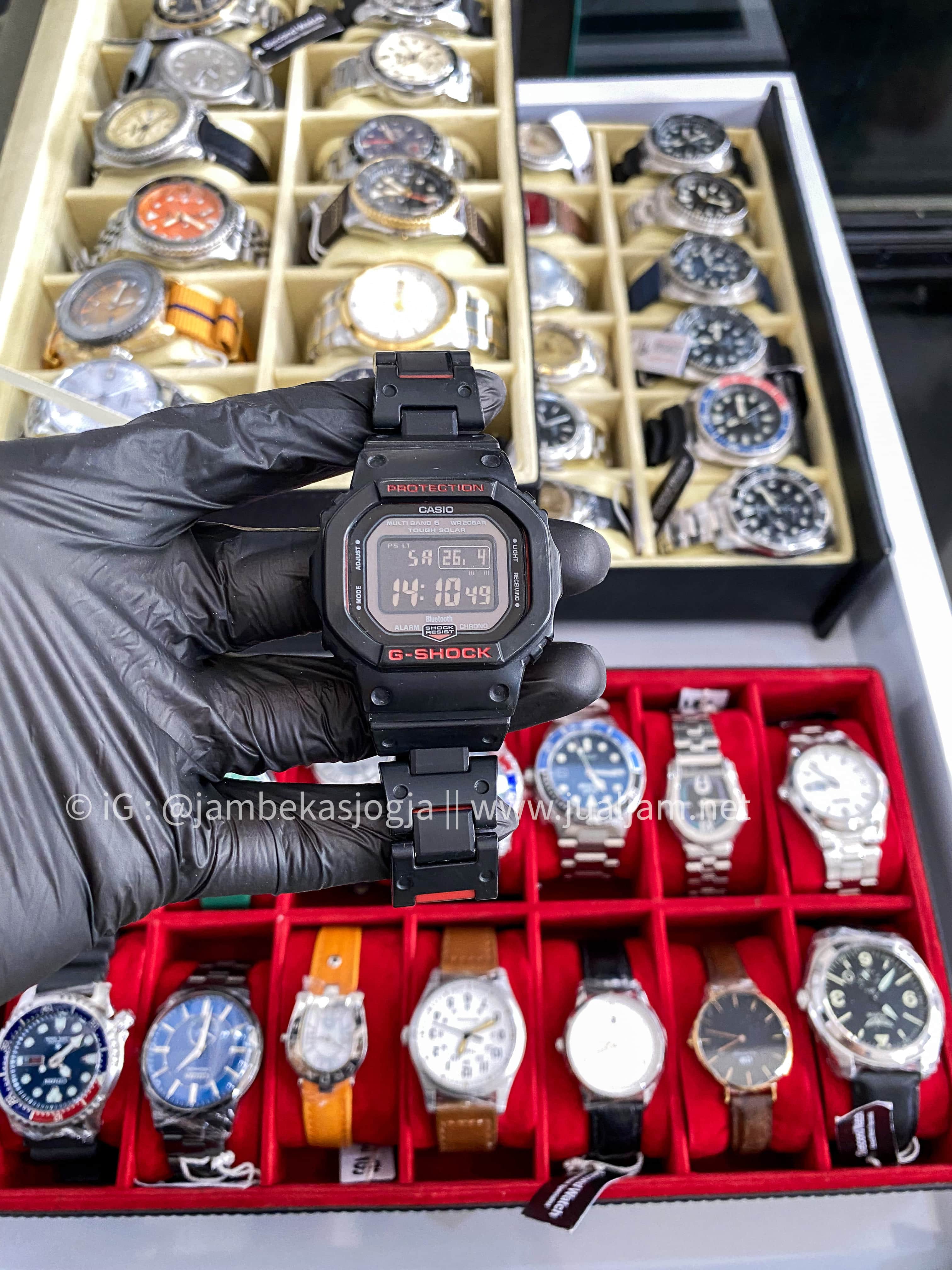 (SKU 240) Casio G-Shock GW-B5600HR-1DR Heritage Red Series Digital Dial Black Metal Resin Band
