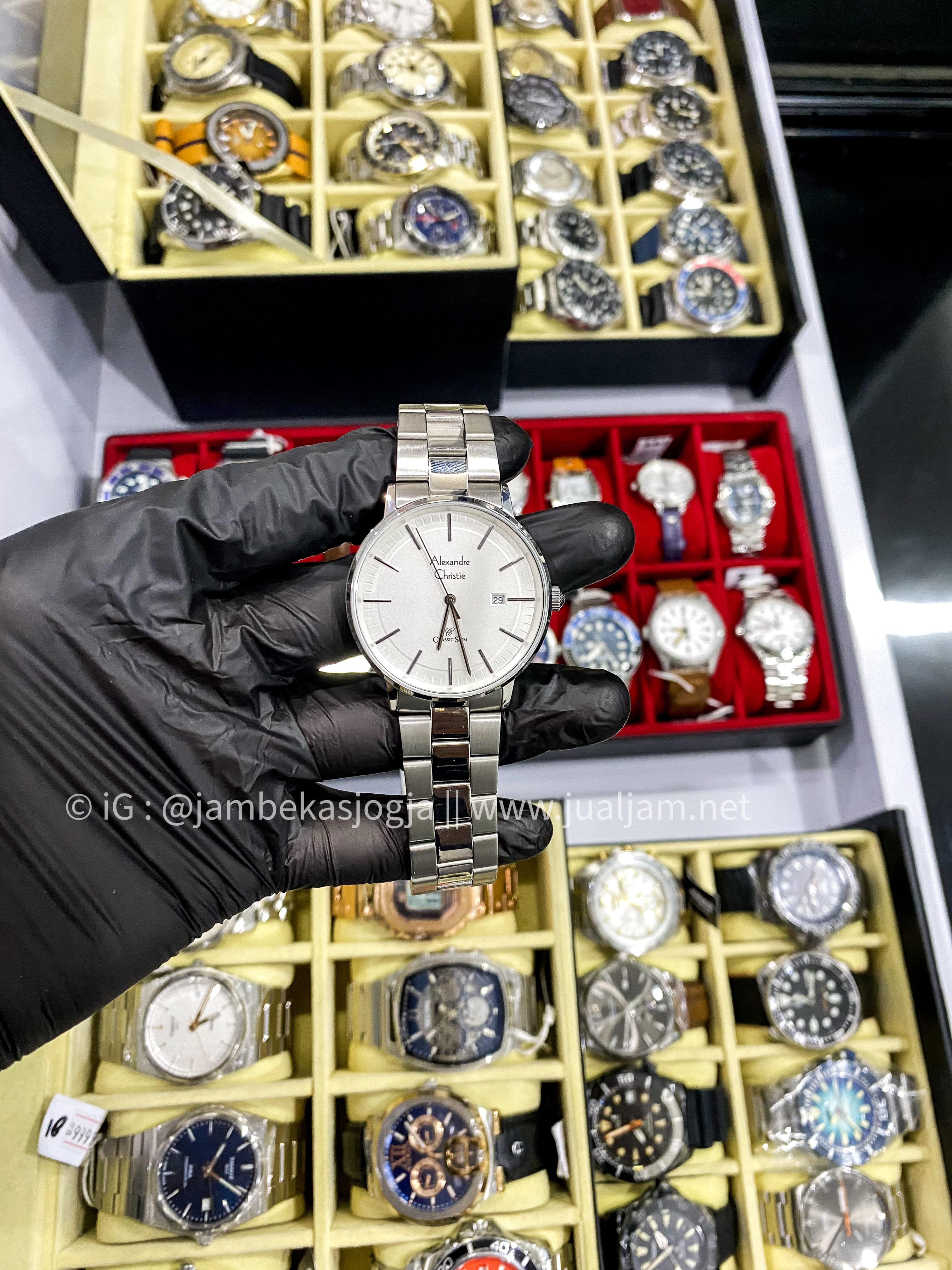 (SKU 254)Alexandre Christie Classic Slim AC 8694 MD BSSSL Men Silver Dial Stainless Steel Strap