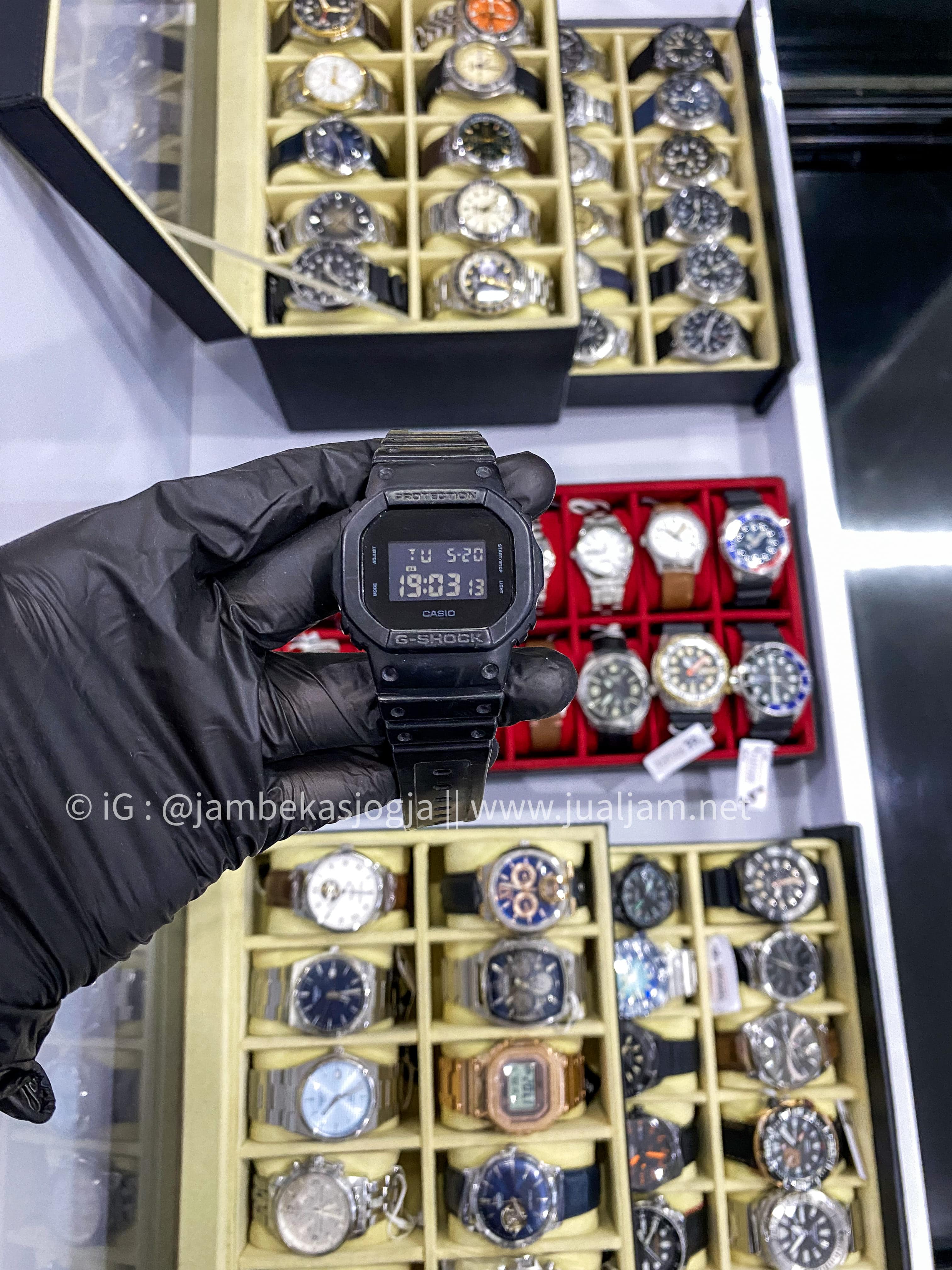 (SKU 282) Casio G-Shock DW-5600BB-1DR Black Out Men Digital Dial Black Resin Band