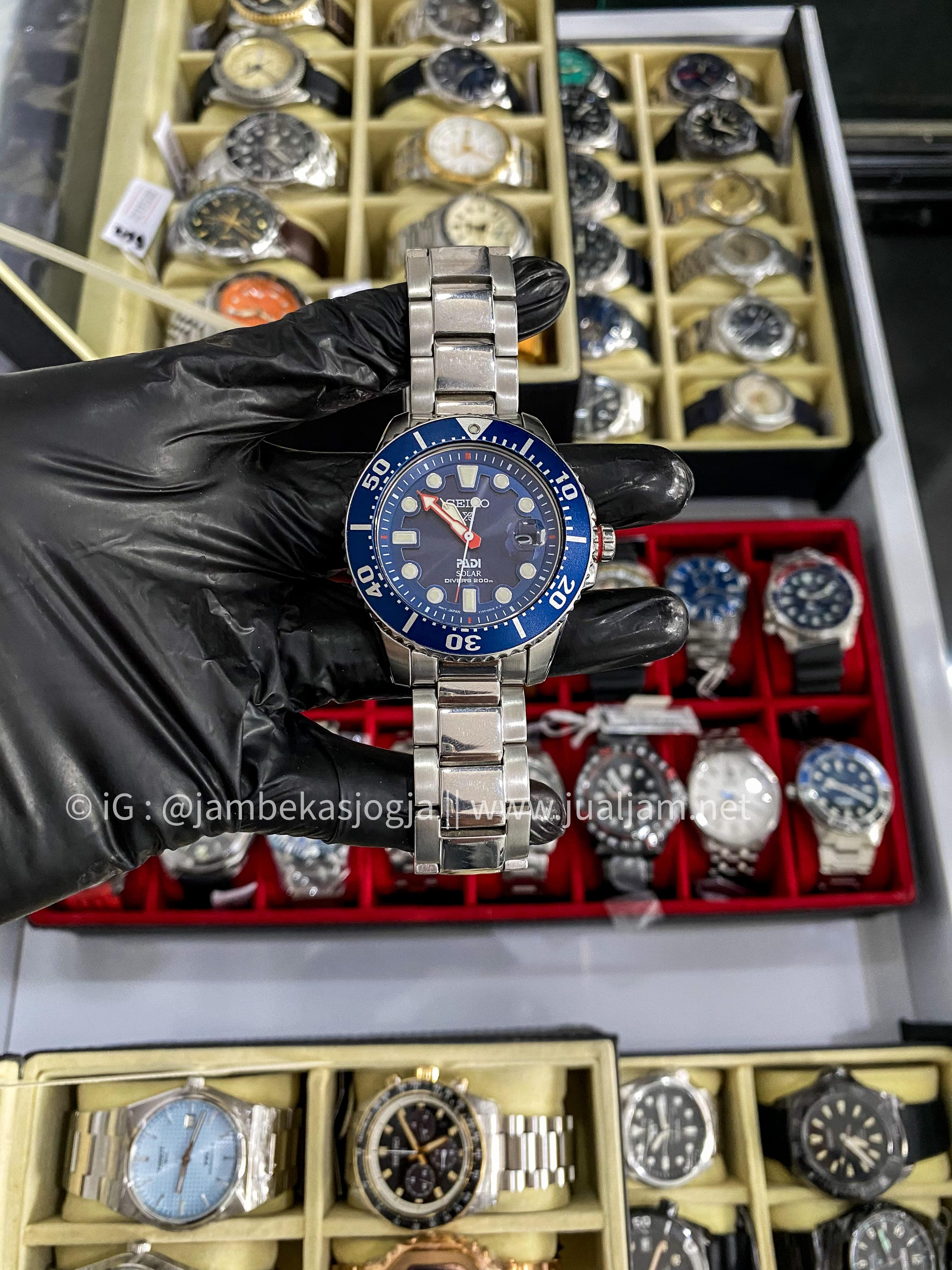 (SKU 288 ) Seiko Prospex SNE435P1 PADI Solar Divers 200M Blue Dial Special Edition