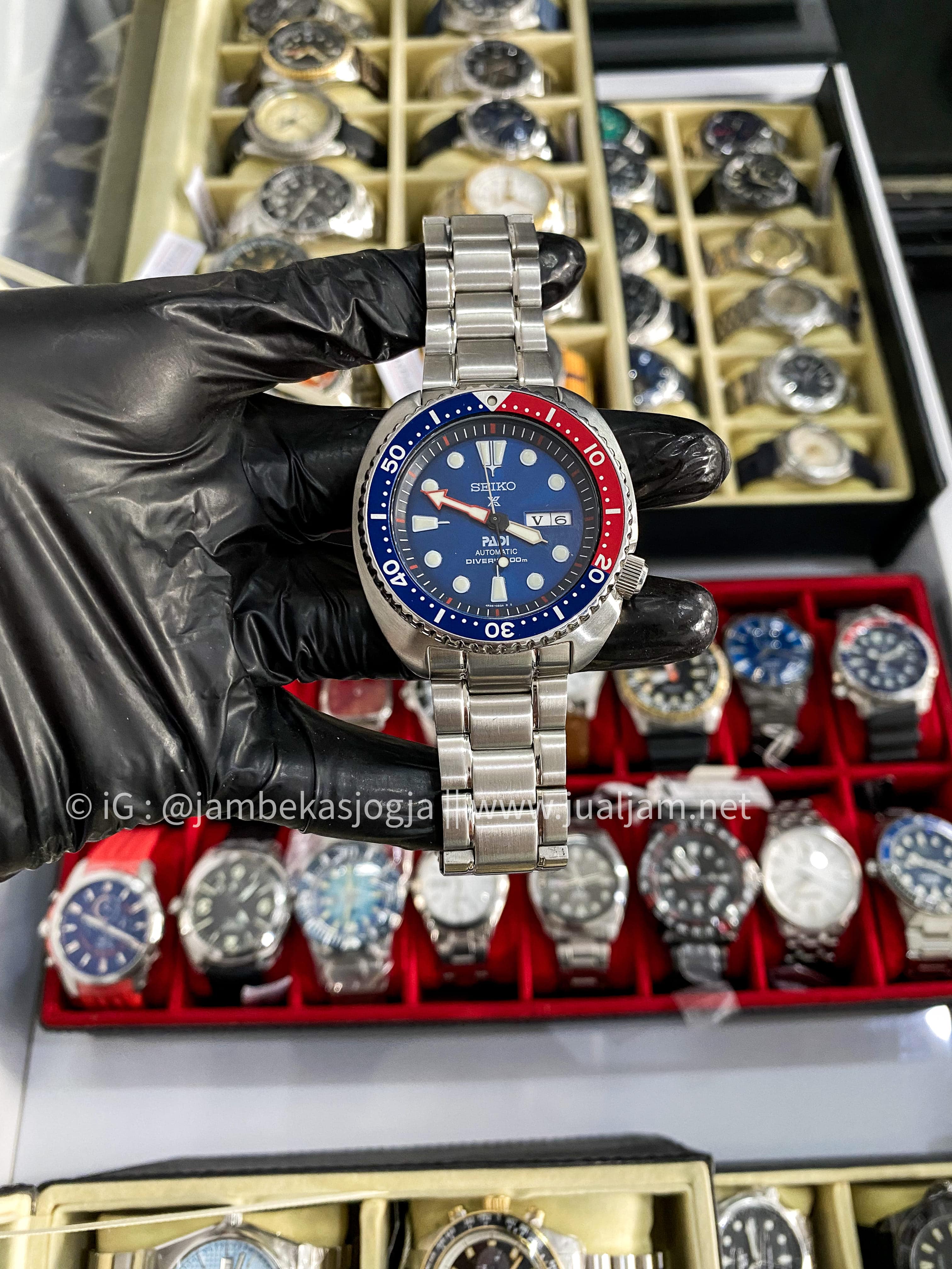 ( SKU 289 ) Seiko Prospex Turtle PADI SRPA21K1 Automatic Divers 200M Special Edition