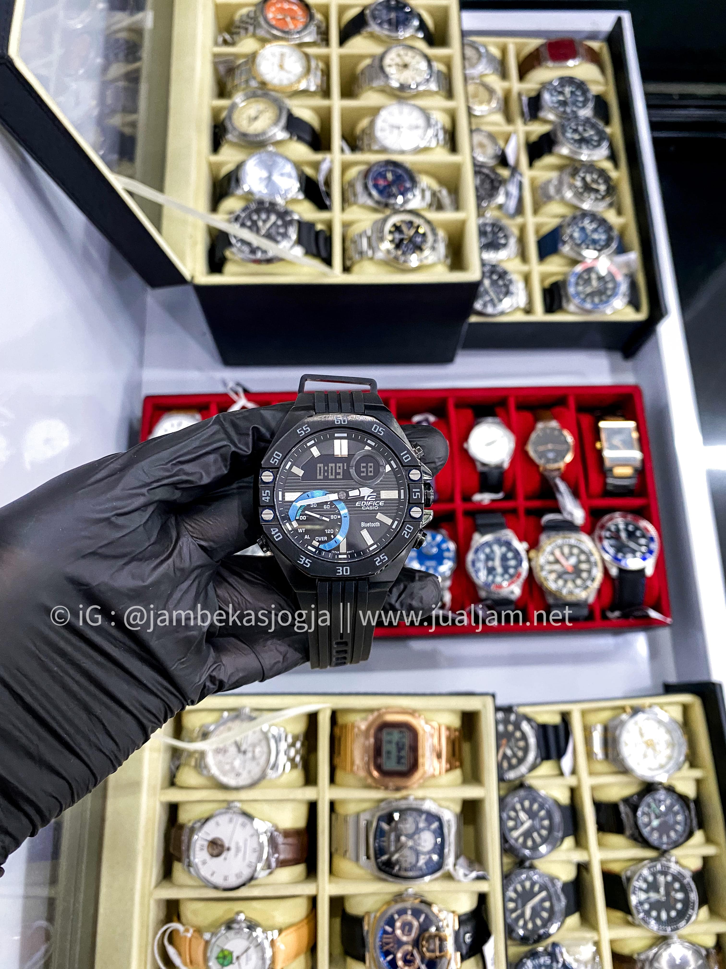 (SKU 119) Casio Edifice Smartphone Link ECB-10PB-1ADF Men Black Digital Analog Dial Black Resin Band