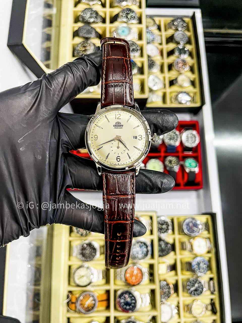 (SKU 420) Orient Classic RA-AP0003S Automatic Men Ivory Dial Brown Leather Strap