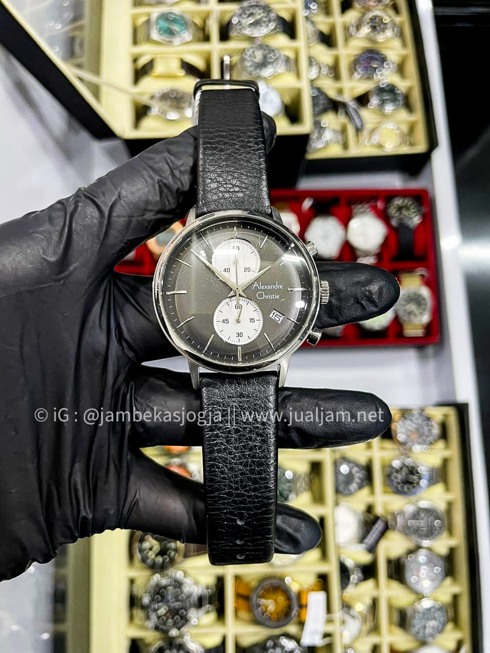 (SKU 432) Alexandre Christie Chronograph AC 6572 MC LSSBA Men Black Dial Black Leather Strap