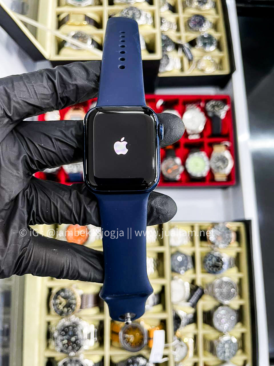 (SKU 437) Apple Watch Series 6 40mm Space Blue Aluminum with Sport Band