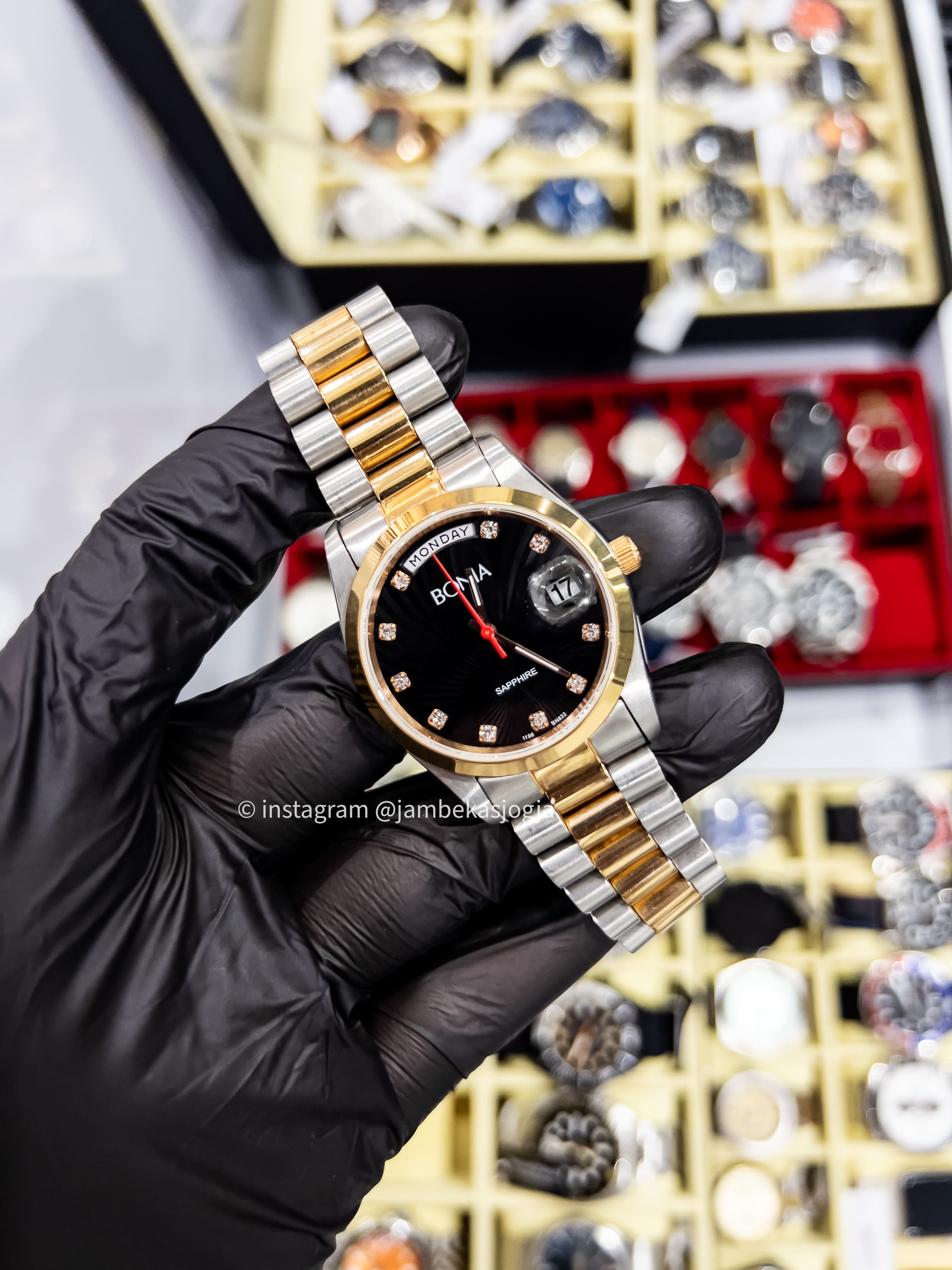 (SKU 147) BONIA SAPHIRE BN832 Stainless Steel Silver Gold Black Dial