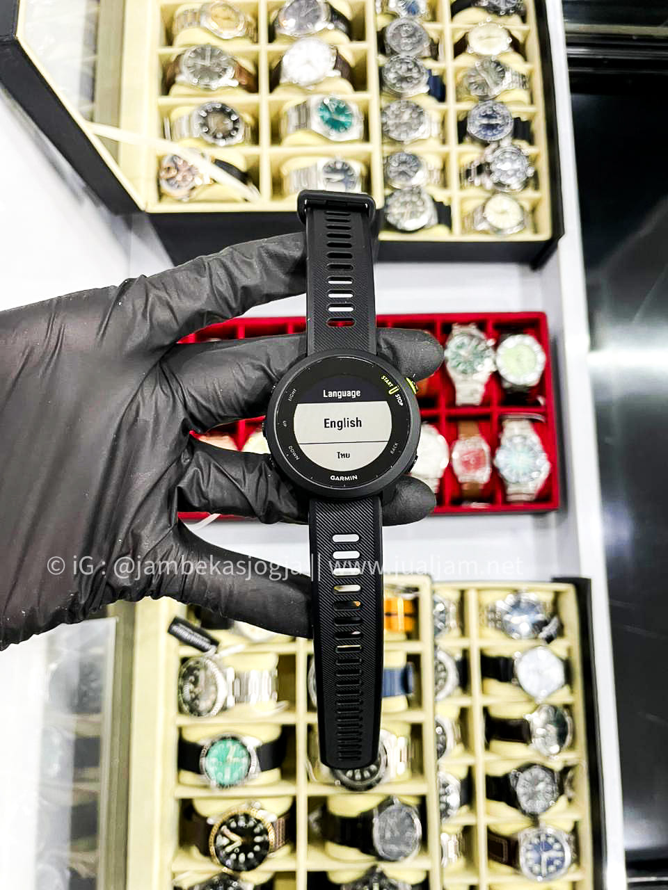 Garmin Forerunner 55 010-02562-50 Smartwatch Digital Dial Black Rubber Strap (TITIP JUAL)